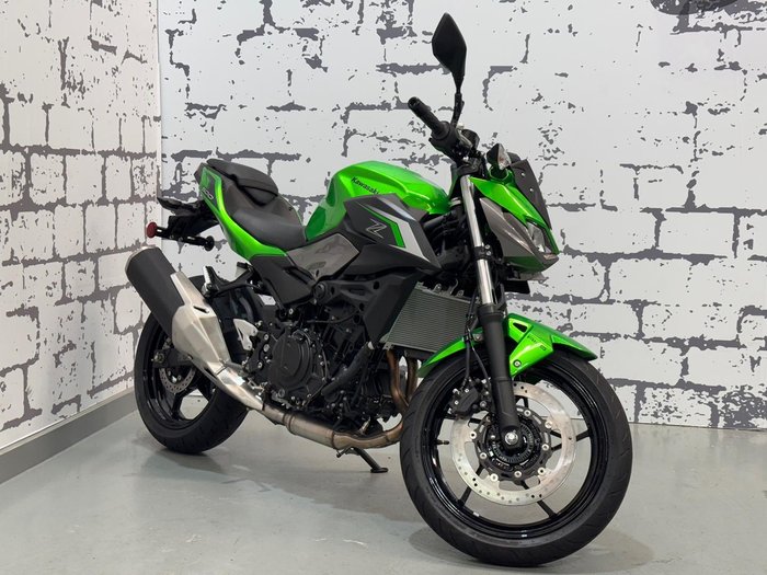 2025 Kawasaki Z500 (ER500) Z Green