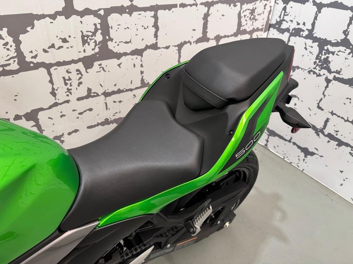 2025 Kawasaki Z500 (ER500) Z Green