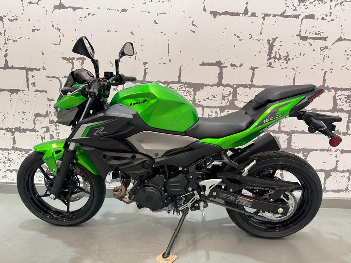 2025 Kawasaki Z500 (ER500) Z Green