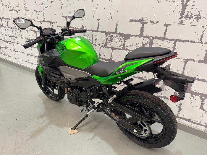 2025 Kawasaki Z500 (ER500) Z Green