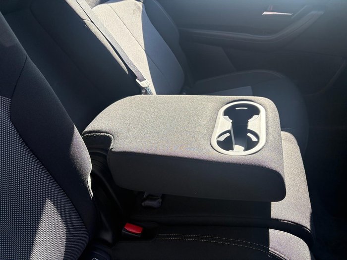 2024 Mazda CX-80 G40e Pure