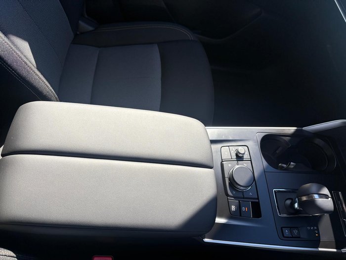 2024 Mazda CX-80 G40e Pure