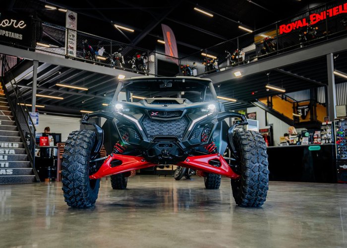 2025 Can-Am MAVERICK R X rs Maverick