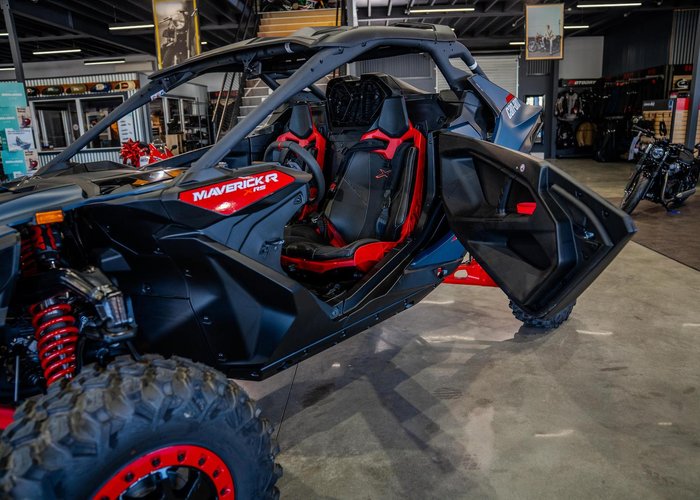 2025 Can-Am MAVERICK R X rs Maverick