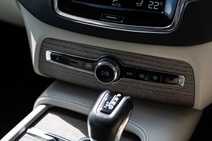 2021 Volvo XC90 T6 Inscription