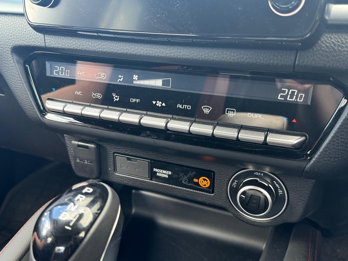 2025 Mazda BT-50 SP