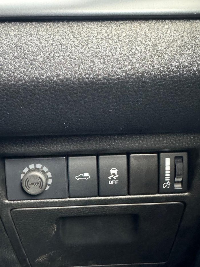 2025 Mazda BT-50 SP