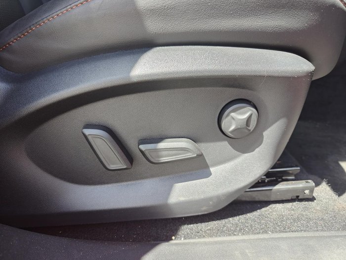 2024 MG HS Essence AS33 MY24.5 Diamond Red