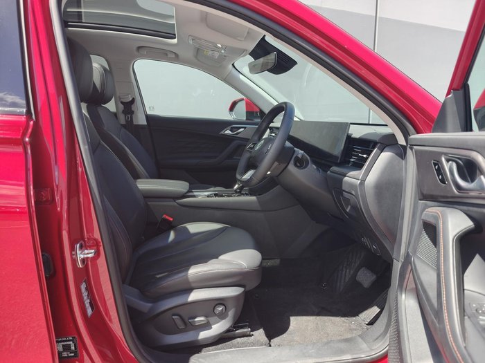 2024 MG HS Essence AS33 MY24.5 Diamond Red