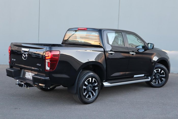 2024 Mazda BT-50 GT