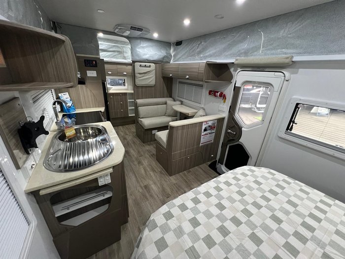 2026 Avan Aspire 555 Pop Top