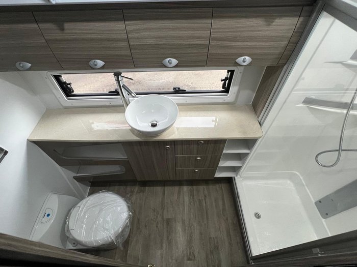 2026 Avan Aspire 555 Pop Top