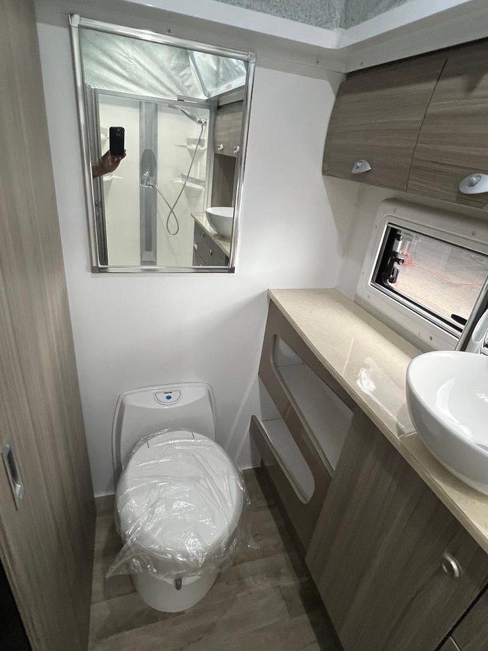 2026 Avan Aspire 555 Pop Top