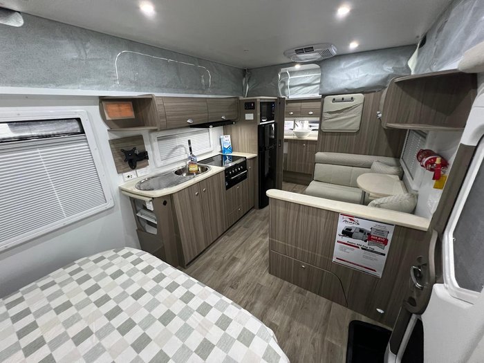 2025 Avan Aspire 555 Pop Top