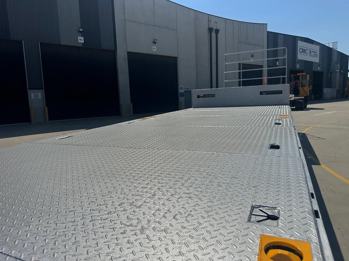 2025 CIMC 45' Drop Deck With Single Ramps