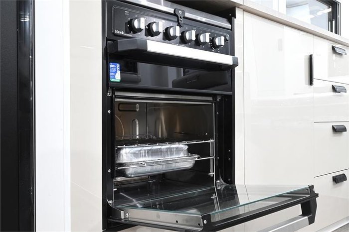 2025 VICTORY CARAVANS Trophy 21'6 bunk