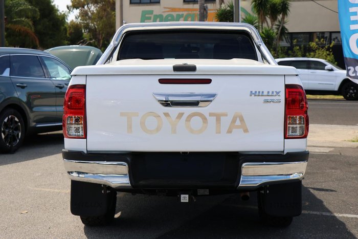 2017 Toyota Hilux SR5