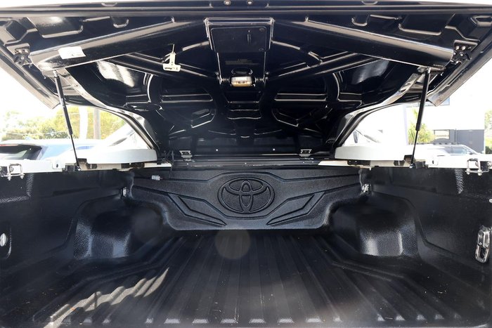 2017 Toyota Hilux SR5