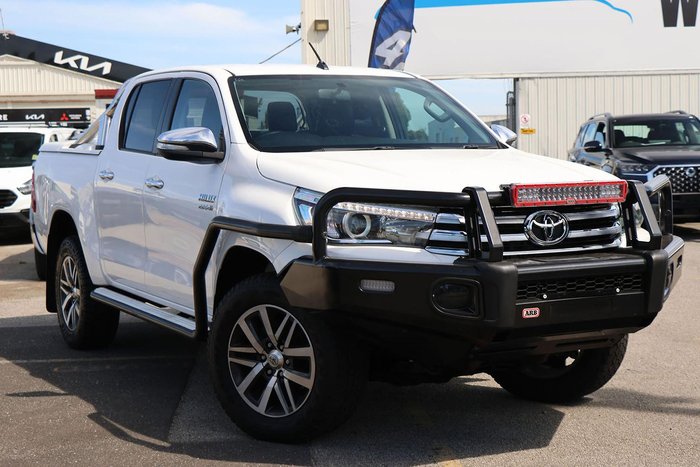 2017 Toyota Hilux SR5