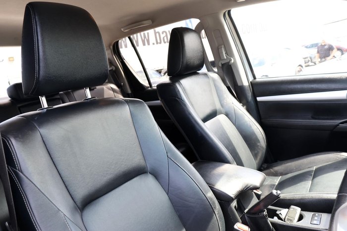 2017 Toyota Hilux SR5