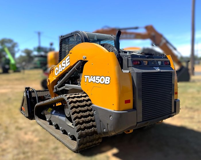 CASE CE Tv450 Compact Track Loader