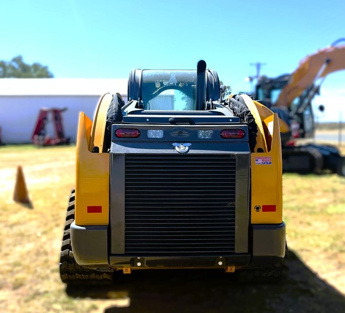 CASE CE Tv450 Compact Track Loader