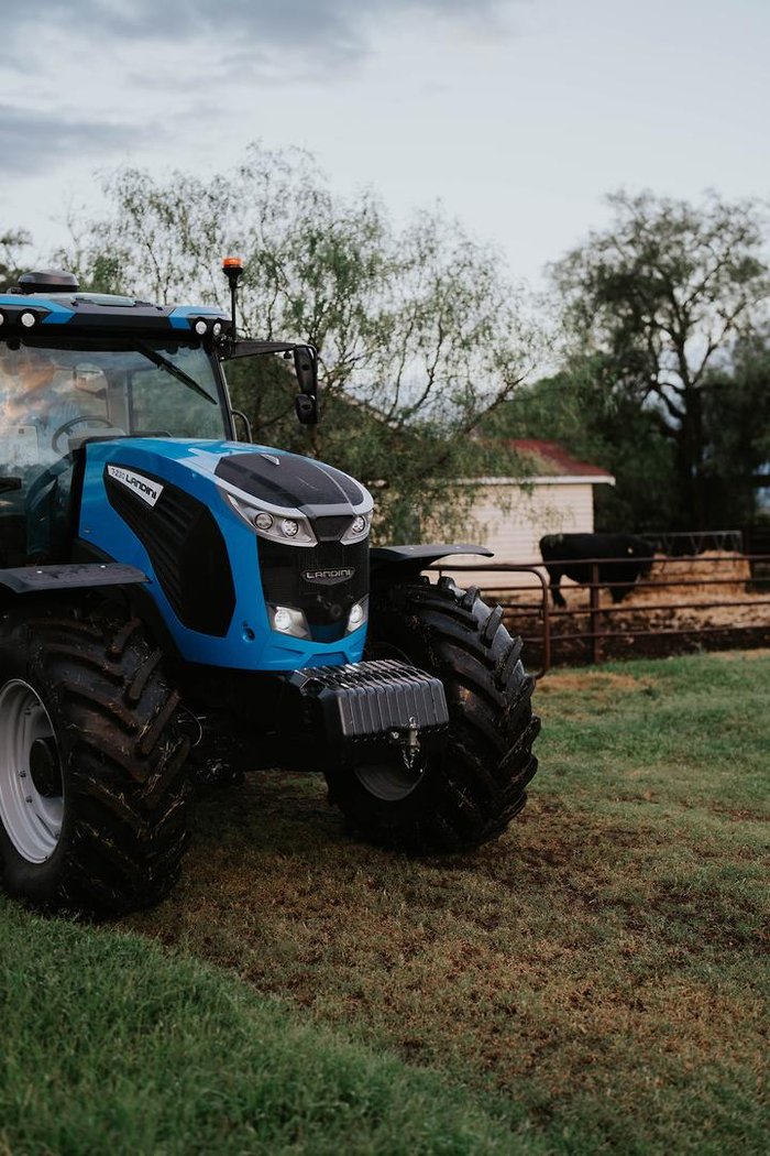 2024 Landini 7- 230