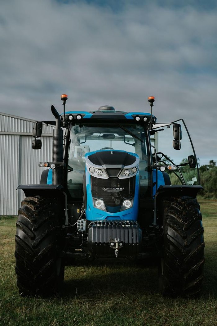 2024 Landini 7- 230