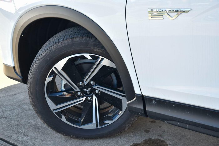 2023 Mitsubishi Eclipse Cross PHEV ES