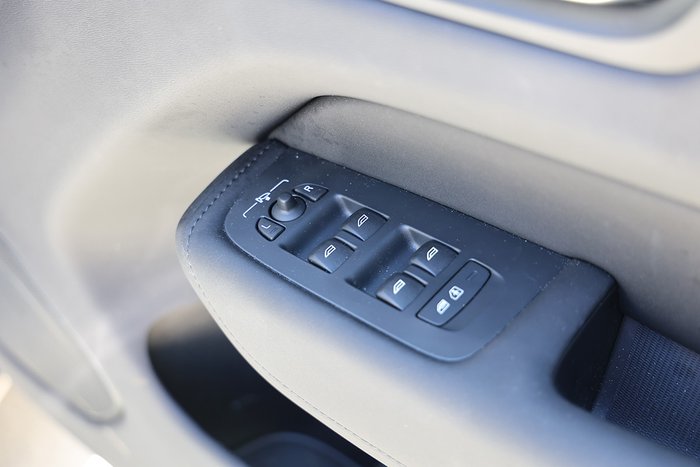 2025 Volvo XC60 Ultra T8 Plug-In Hybrid