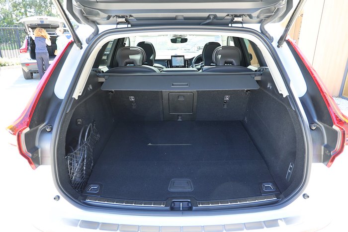 2025 Volvo XC60 Ultra T8 Plug-In Hybrid