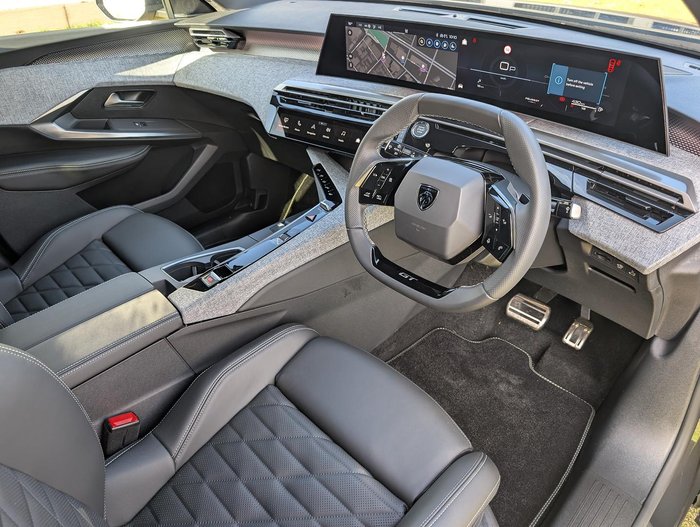 2025 Peugeot 3008 GT Premium Hybrid