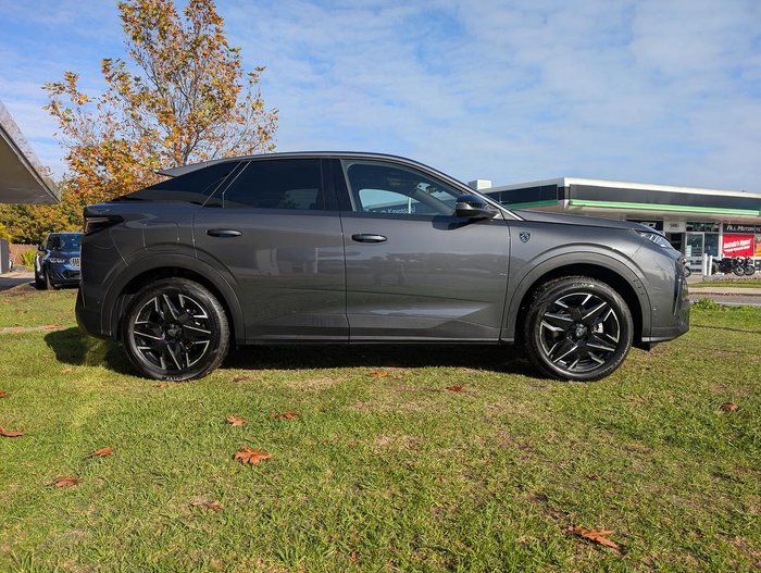 2025 Peugeot 3008 GT Premium Hybrid