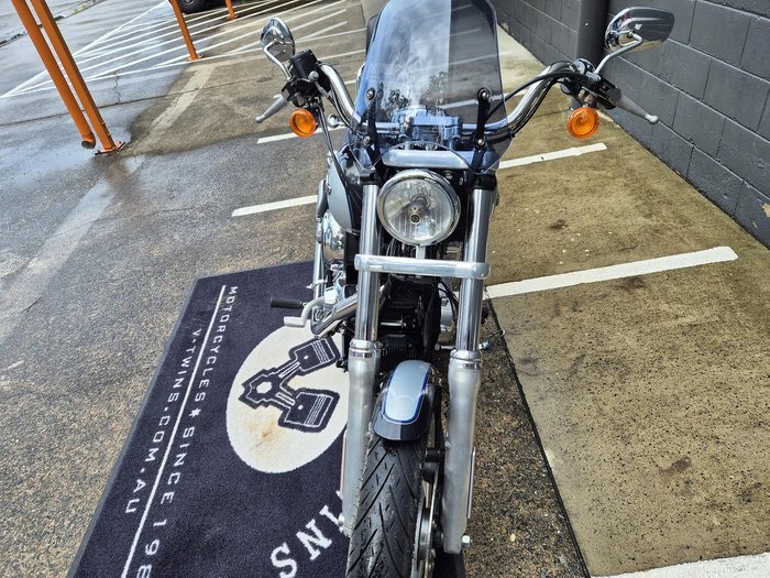 2012 Harley-Davidson Dyna Super Glide Custom 1584 (FXDC) Dyna Silver
