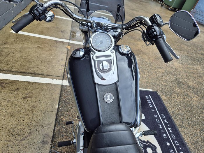 2012 Harley-Davidson Dyna Super Glide Custom 1584 (FXDC) Dyna Silver