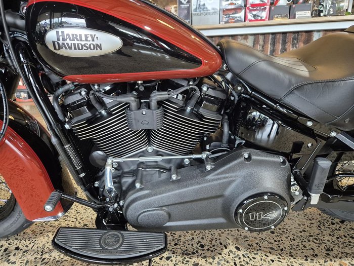 2024 Harley-Davidson Heritage Classic 114 (FLHCS) Softail Red
