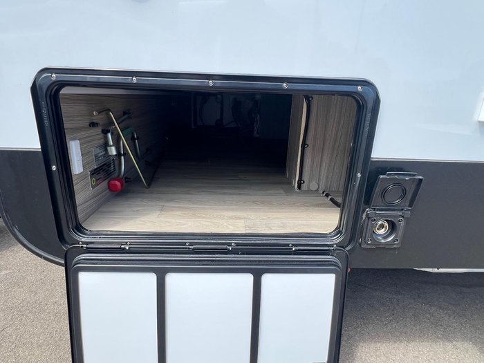 2026 Avan Aspire 587-4 Slide Out