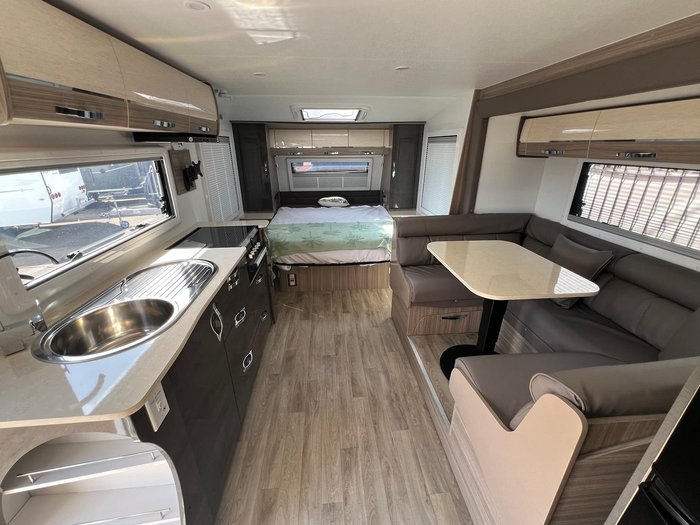 2026 Avan Aspire 587-4 Slide Out