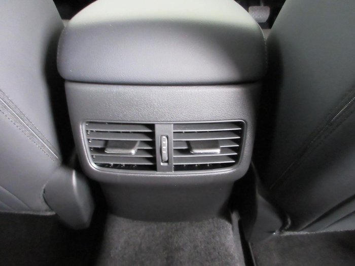 2024 Mazda 3 G25 Astina