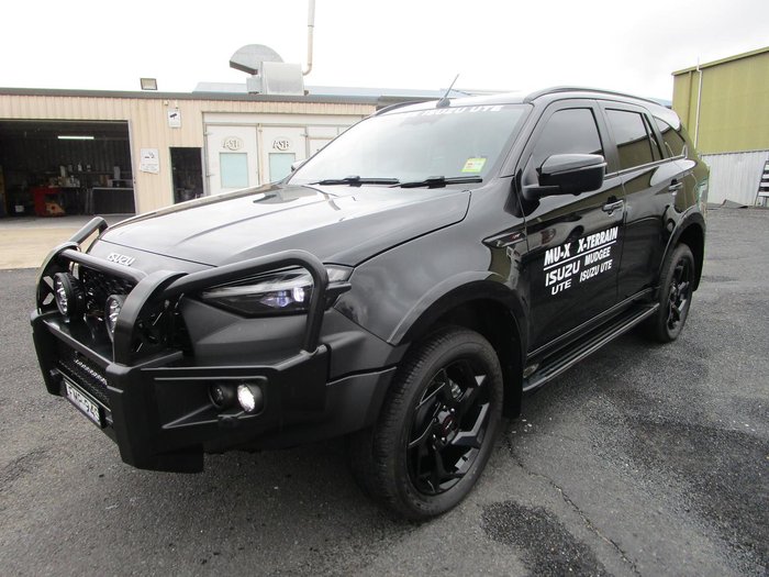 2024 Isuzu MU-X X-TERRAIN