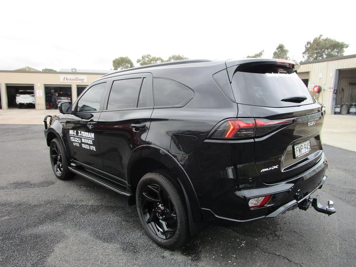 2024 Isuzu MU-X X-TERRAIN