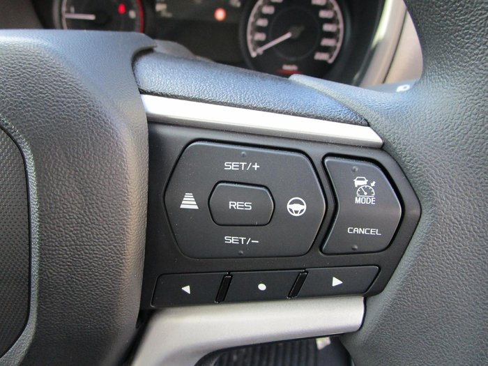 2025 Isuzu D-MAX SX
