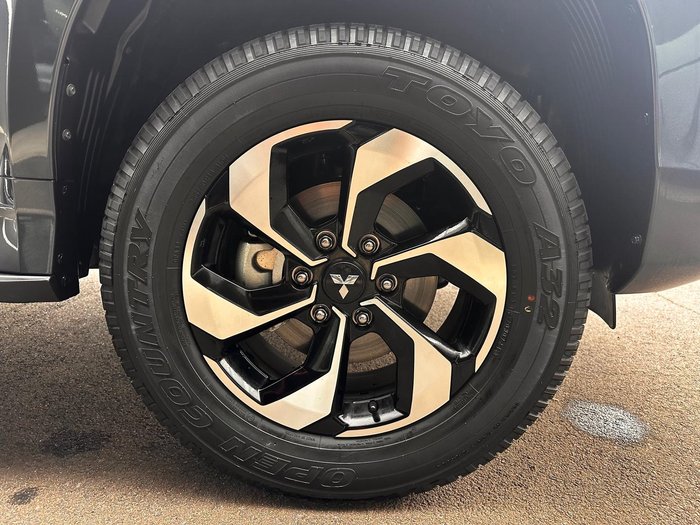 2024 Mitsubishi Pajero Sport GLS