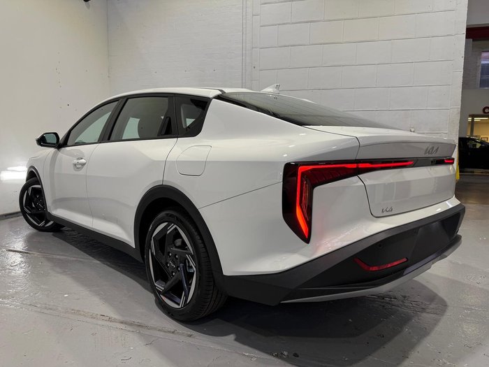 2024 Kia K4 Sport