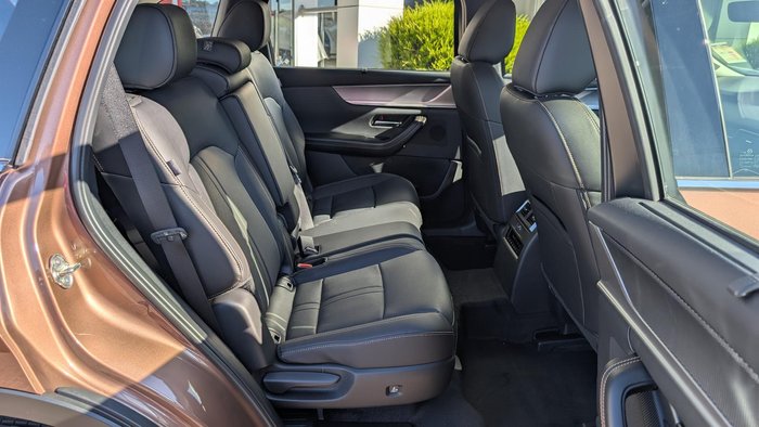 2024 Mazda CX-80 G40e Touring