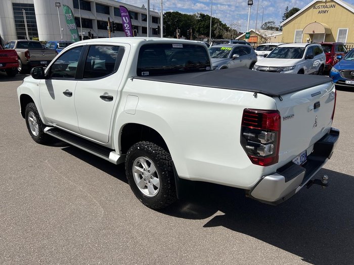 2021 Mitsubishi Triton GLX+