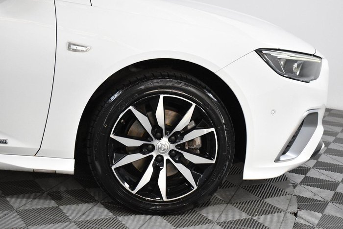 2020 Holden Commodore RS