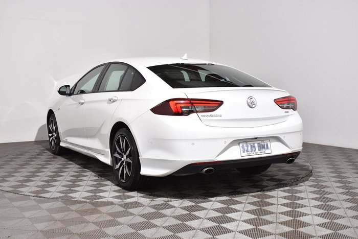 2020 Holden Commodore RS