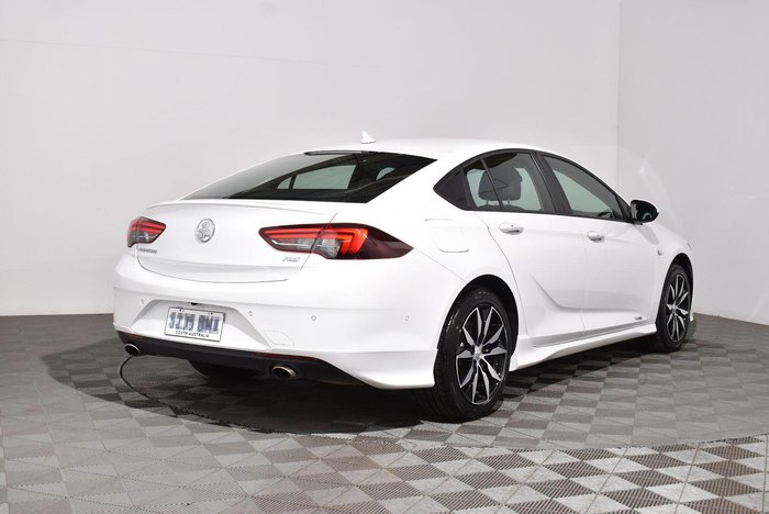 2020 Holden Commodore RS