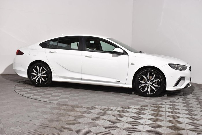 2020 Holden Commodore RS